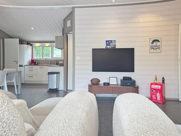 Coup de cœur assuré – Superbe chalet bois T4 récent et parfaitement entretenu à AZUR ! VISITE VIRTUELLE DISPONIBLE SUR DEMANDE
