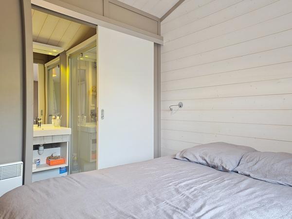 Coup de cœur assuré – Superbe chalet bois T4 récent et parfaitement entretenu à AZUR ! VISITE VIRTUELLE DISPONIBLE SUR DEMANDE
