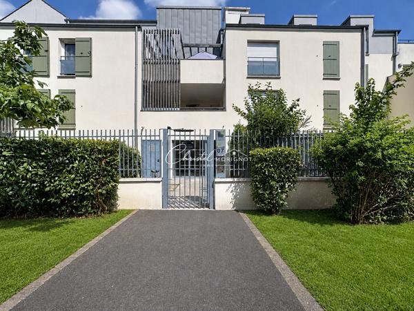 T2 CENTRE BOURG CHESSY DE 40.33m² AVEC PLACE DE PARKING EN SOUS SOL