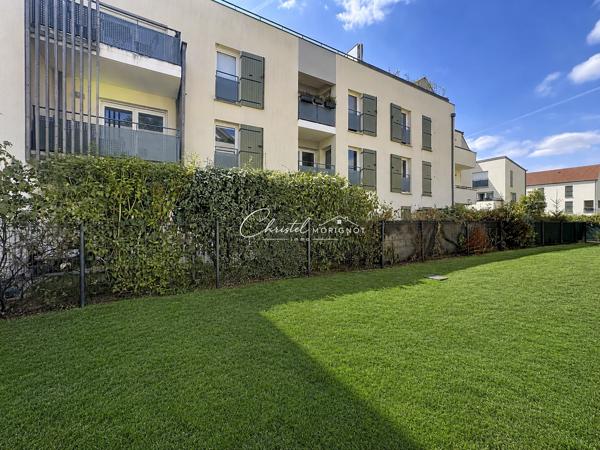 T2 CENTRE BOURG CHESSY DE 40.33m² AVEC PLACE DE PARKING EN SOUS SOL