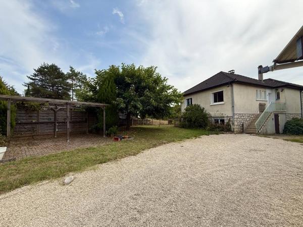 Maison à vendre |  Ussac |  8 pièces | 110 m²
