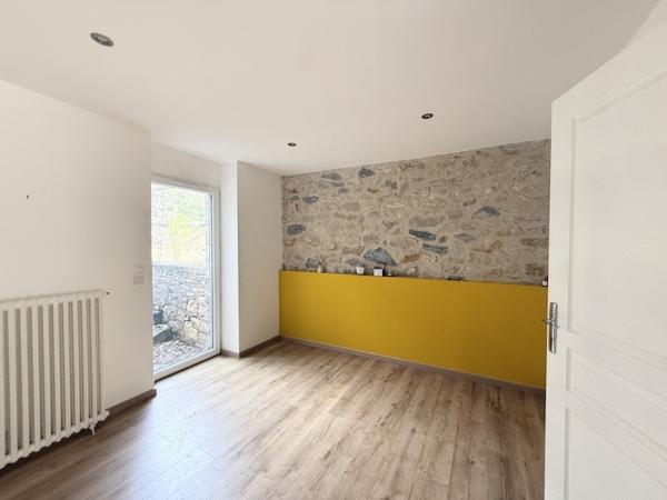 Maison à vendre |  Ussac |  8 pièces | 110 m²
