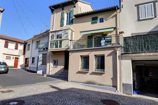 Jolie maison de bourg à Blanzat