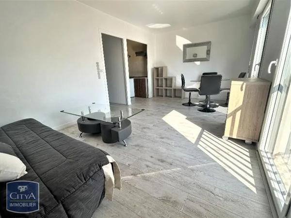 Appartement à louer 1 pièce 29.53m² Reims (51100)