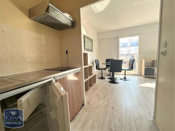 Appartement à louer 1 pièce 29.53m² Reims (51100)