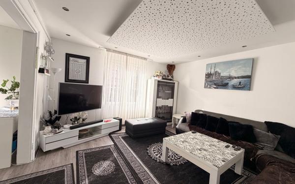 Appartement à vendre    9 pièces • 234,77 m2 Bischheim