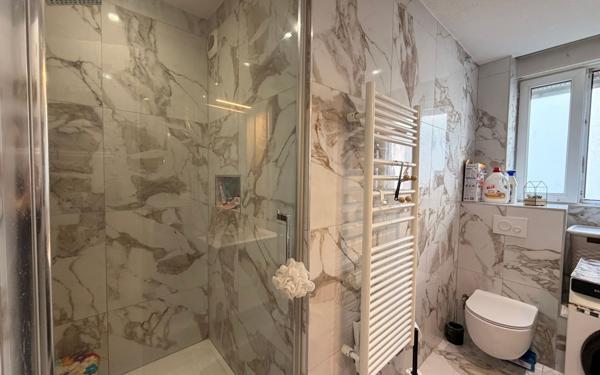 Appartement à vendre    9 pièces • 234,77 m2 Bischheim