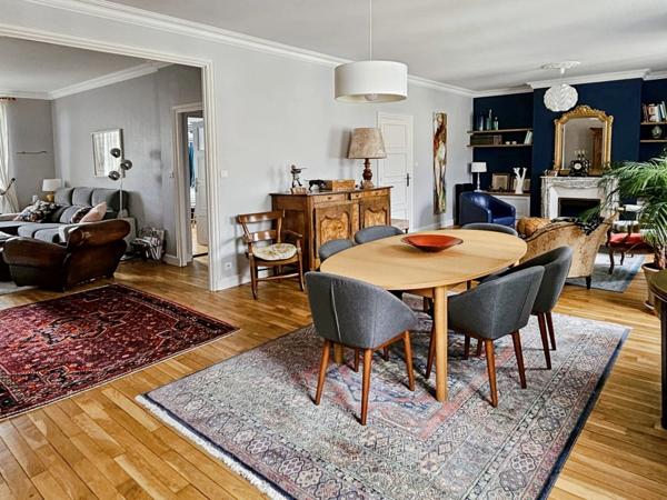 Dpt Allier (03), à vendre NERIS LES BAINS appartement T8 de 195 m² avec jardin privatif, idéalement situé