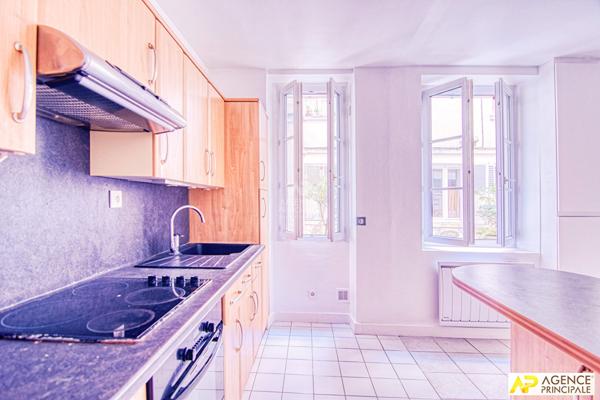 Versailles Notre Dame Appartement 2 pièces 35 m2 €255 000 ** - Référence 26720