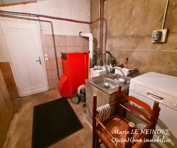 🏡 BELLE LONGÈRE EN PIERRE EN CAMPAGNE – BEAU POTENTIEL