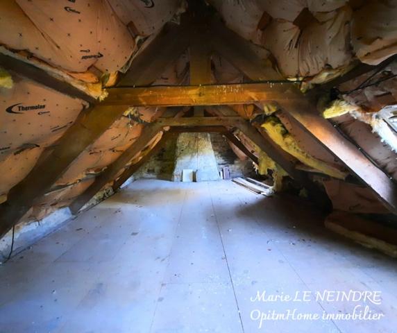 🏡 BELLE LONGÈRE EN PIERRE EN CAMPAGNE – BEAU POTENTIEL