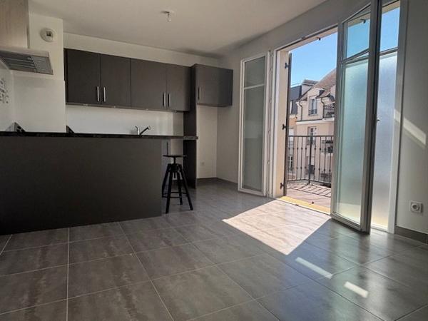 Appartement à OZOIR LA FERRIERE (77330)