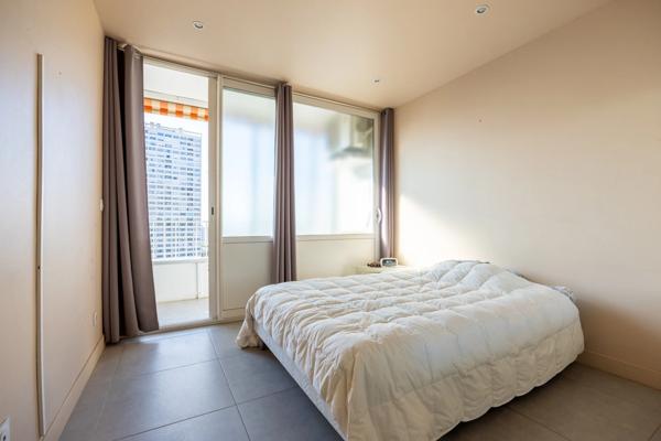 ***VISITE VIRTUELLE SUR DEMANDE…MARSEILLE 9EME...LA ROUVIERE...3 PIECES...TRAVERSANT...LUMINEUX...VUE MER, VILLE ET COLLINES EXCEPTIONNELLE...PROCHE COMMODITES***