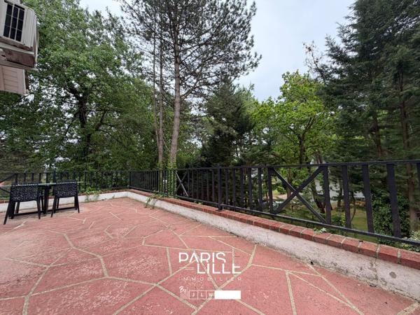 Élégante propriété familiale Garage Piscine
