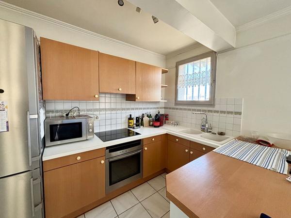 Spacieux 2 pièces avec grande terrasse - Emplacement privilégié à Ozoir - OZOIR LA FERRIERE