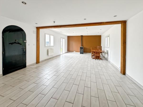 Maison proche D14 3 chambres dépendance 108 m²