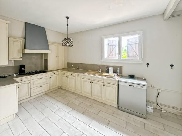 Maison proche D14 3 chambres dépendance 108 m²