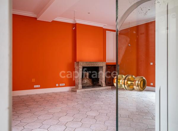 Exceptionnelle demeure de 270 m² habitables, 6 chambres, au cœur du centre-ville, proche de la gare