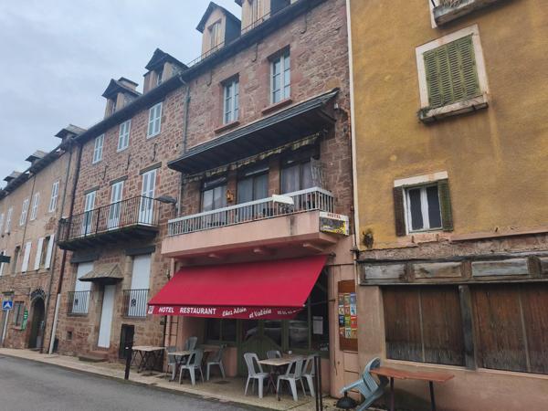 Gîte, restaurant et logement de fonction au cœur d’un village touristique