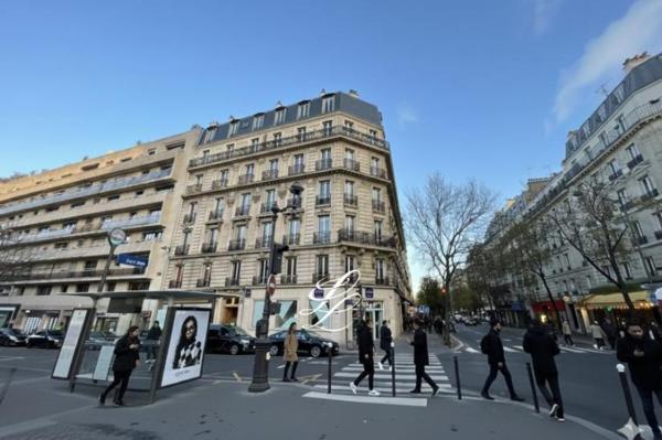 Vente - Bureaux 6 pièces 209 m 2 Paris (75018)
