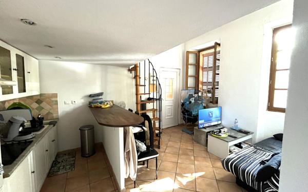 Appartement à vendre    2 pièces • 47 m2 Brignoles