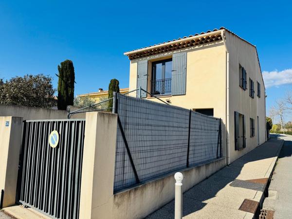 Appartement duplex avec cour
