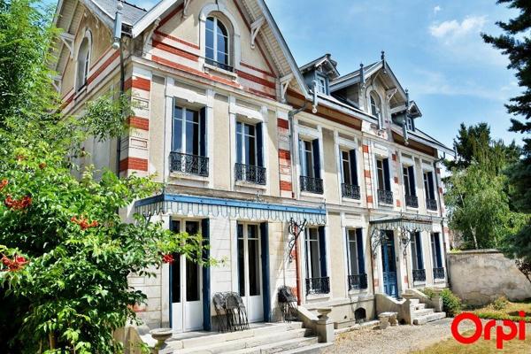 Maison à vendre  11 pièces •  Trilbardou