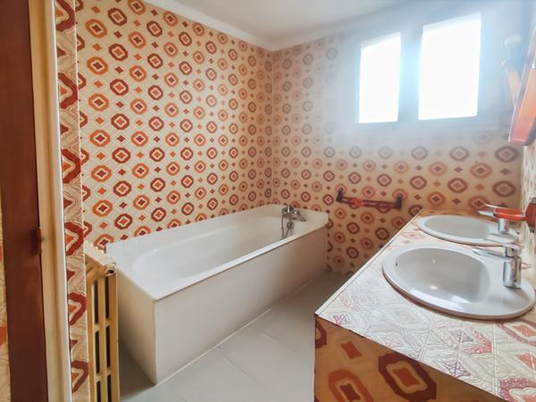 Maison Le Mesnil En Vallée 4 pièce(s)