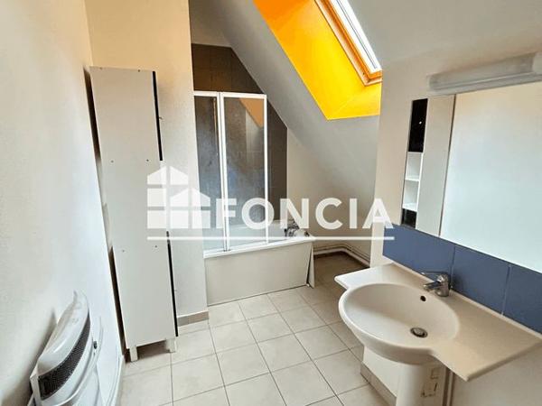 Location Appartement 2 pièces 56.02 m² - 44 RUE SAINT JEAN Laon 02000