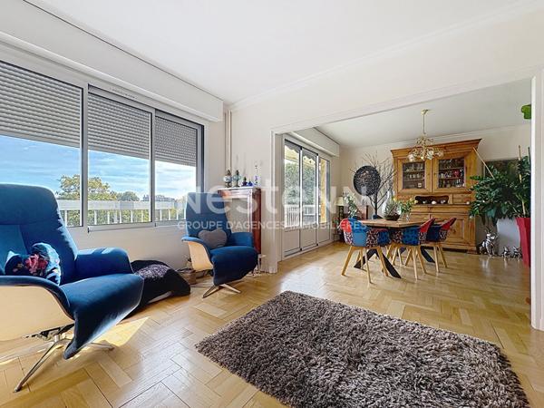 Appartement 4 pièces à Limoges, ascenseur, deux terrasses, garage, cave. Vue gare des Bénédictins