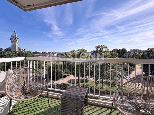 Appartement 4 pièces à Limoges, ascenseur, deux terrasses, garage, cave. Vue gare des Bénédictins