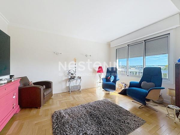 Appartement 4 pièces à Limoges, ascenseur, deux terrasses, garage, cave. Vue gare des Bénédictins