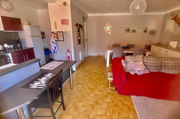 Appartement de Type F2 meublés avec balcon