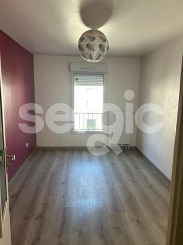 Location 2 Pieces 49 59200 Tourcoing 16 0976 01 0032