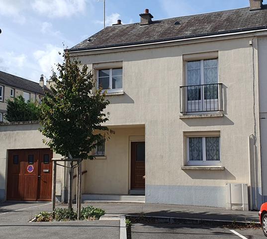 Maison - 6 pièces - 84 m²