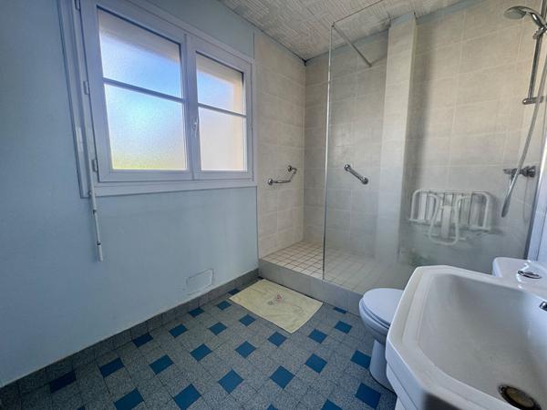 Maison - 6 pièces - 84 m²