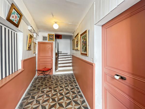 APPARTEMENT DE TYPE 2 PIECES. CANNET MAIRIE