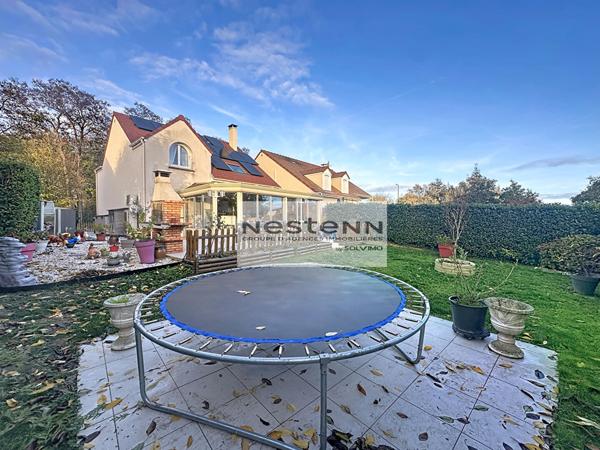 Maison Mennecy 7 pièce(s) 131 m2, 4 chambres, garage, véranda, secteur calme, impasse, jardin