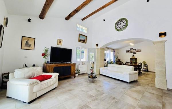 Vente Villa VILLA + UN GÎTE + 2 GRANDS GARAGES rénové(e) Vacqueyras   