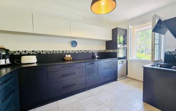 Vente Villa VILLA + UN GÎTE + 2 GRANDS GARAGES rénové(e) Vacqueyras   