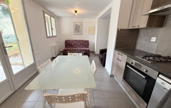 Vente Villa VILLA + UN GÎTE + 2 GRANDS GARAGES rénové(e) Vacqueyras   