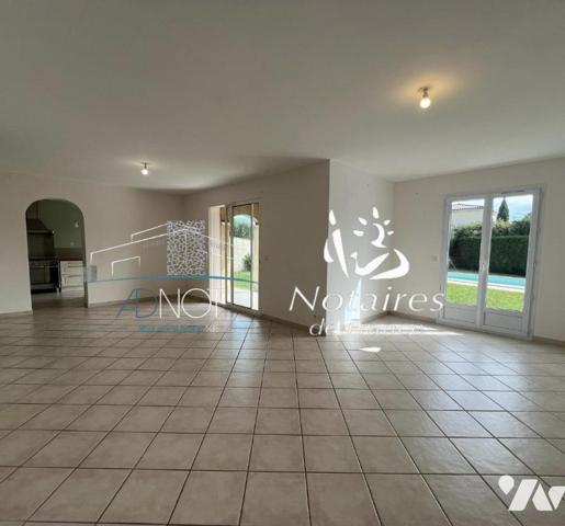 VILLA AVEC PISCINE DE 140 M²