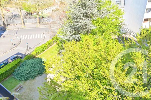 Appartement F4 à vendre  4 pièces - 90,07 m 2   PARIS  - 75016