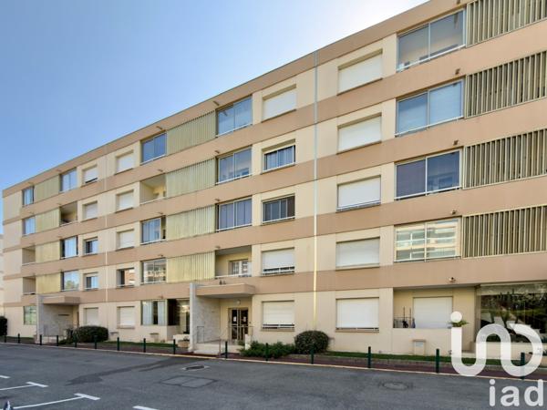 Appartement à vendre 3 pièces 64 m² Mandelieu-la-Napoule