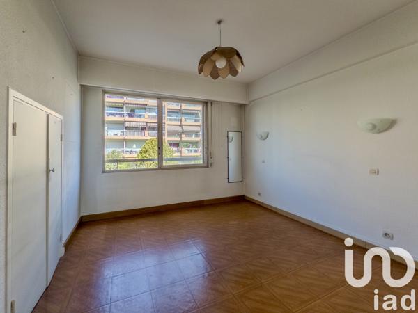 Appartement à vendre 3 pièces 64 m² Mandelieu-la-Napoule