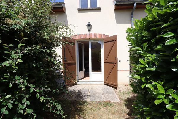 Duplex à Louer - Cottage meublé de 39m² au calme à Ardon