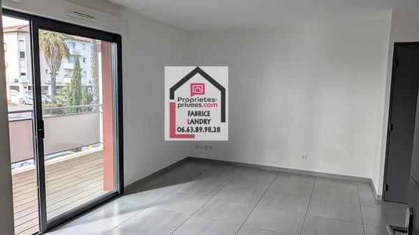 F3 de 60m² avec terrasse, parking et cave