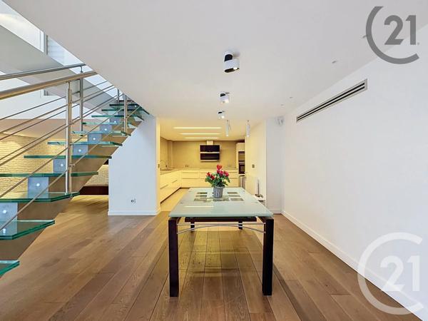 Maison à vendre  5 pièces - 178 m 2   COURBEVOIE  - 92