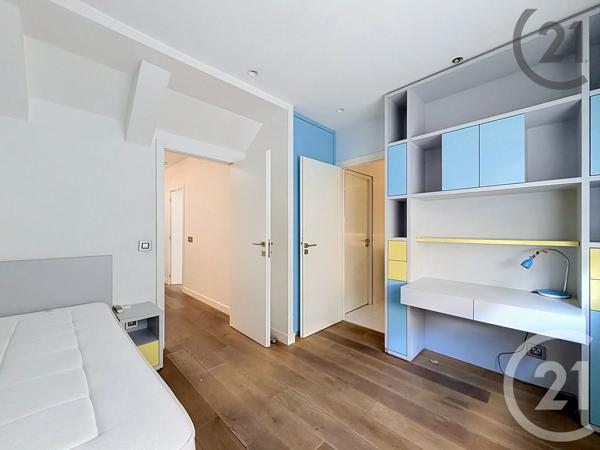 Maison à vendre  5 pièces - 178 m 2   COURBEVOIE  - 92