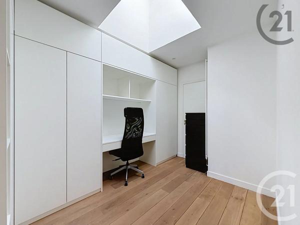 Maison à vendre  5 pièces - 178 m 2   COURBEVOIE  - 92